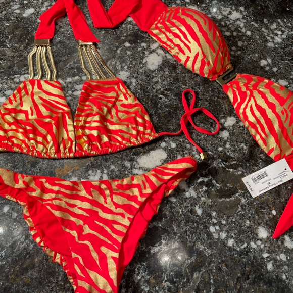 Like new, NWOT 3 piece Beach Bunny bikini XL tops, L bottoms - Picture 7 of 14